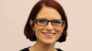 Ex-Clare TD Violet Anne Wynne paying off €6,500 debt ‘with whatever little income’ she has Ex-Clare TD Violet Anne Wynne paying off €6,500 debt ‘with whatever little income’ she has