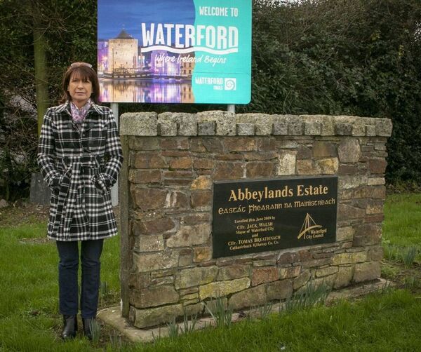 Melissa O'Neill IN Abbeylands, Ferrybank.