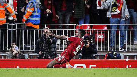 Alexander Isak nets first Liverpool goal and Hugo Ekitike sees red after winner