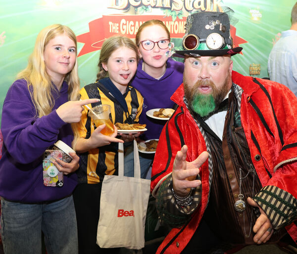  Lottie, Harriett and Molly with Jamie Drohan at SETU Arena for the launch of Jack and the Beanstalk. Photo: Joe Evans
