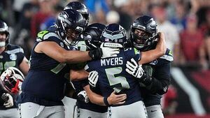 Arizona Cardinals lose to late field goal again as Jason Myers gives Seattle win