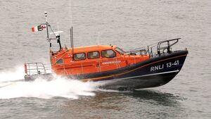 Dunmore East RNLI launch rescue following report of missing diver