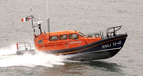 Dunmore East RNLI launch rescue following report of missing diver