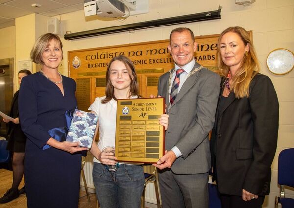 Senior Art Award: From left, Sally Ronayne (Principal), Millie Power, Deputy Mayor, Cllr Frank Quinlan and Jane Heffernan (Art teacher). Photo: John Power