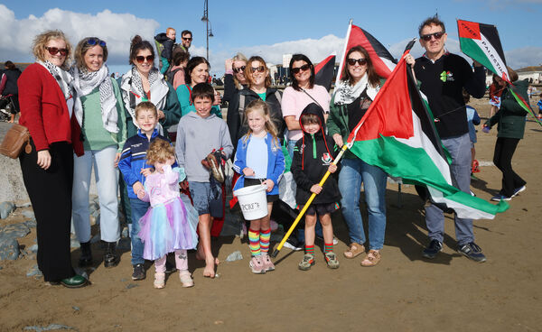  Tramore Palestine Solidarity Group's Kite Flying fundraiser for Palestine Children's Relief Fund (PCRF) at the Vitamin Sea Festival in Tramore. Photo: Joe Evans