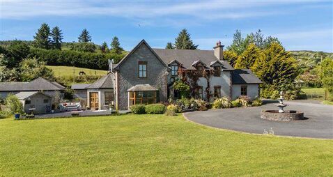 Waterford Property: Country and coastal living combine in expansive family home Waterford Property: Country and coastal living combine in expansive family home