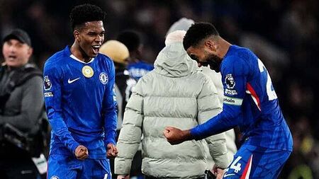 Estevao Willian snatches last-gasp win for Chelsea as Liverpool lose again