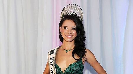 Galway teen (18) crowned Miss Universe Ireland 2025