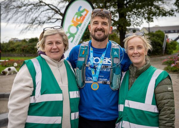 Anthony Keyes, running his 6th of 7 marathons this week for the Solas Cancer Support Centre with Tracy McDaid Centre Manager and Ann Marie Power, Communications & Fundraising Co-Ordinator, Anthony Keyes, running his 6th of 7 marathons this week for the Solas Cancer Support Centre with Tracy McDaid Centre Manager and Ann Marie Power, Communications & Fundraising Co-Ordinator,