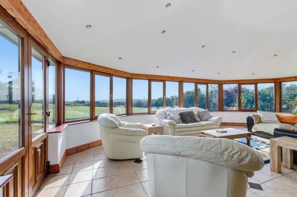 Cypress Point is an exquisite home finished to an extremely high standard. Cypress Point is an exquisite home finished to an extremely high standard.