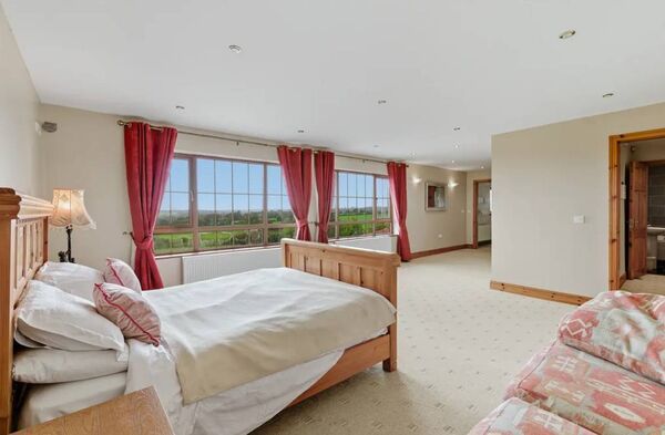Cypress Point is an exquisite home finished to an extremely high standard. Cypress Point is an exquisite home finished to an extremely high standard.