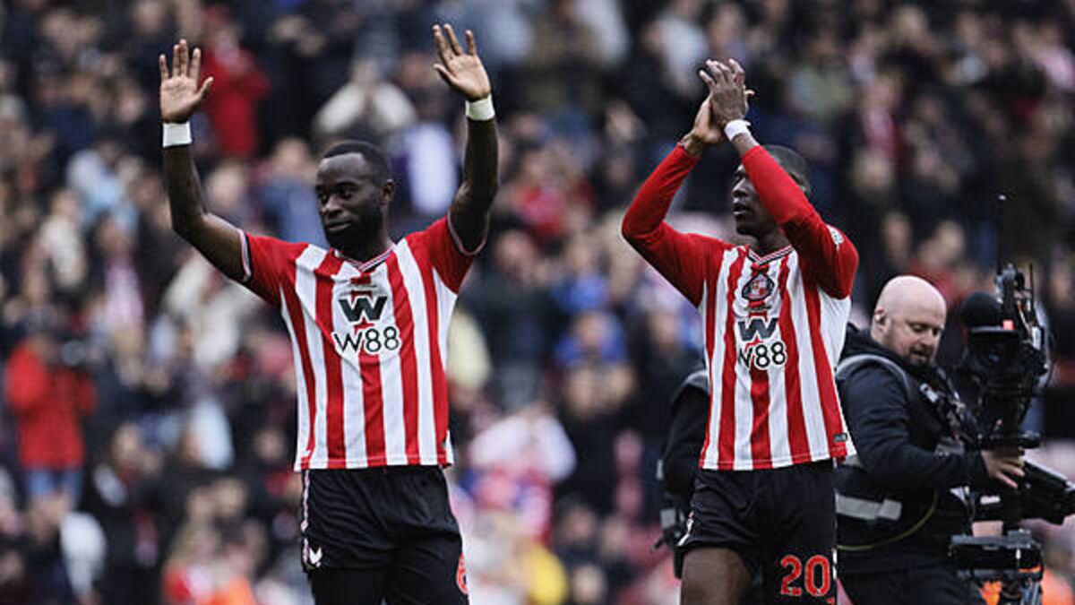 Sunderland’s impressive home form continues with victory over lowly Wolves