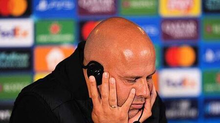 Liverpool’s flight to Frankfurt delayed because of ‘technical issues’ with plane