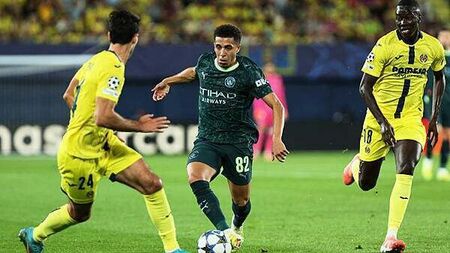 Manchester City’s Rico Lewis eager to seize midfield chance