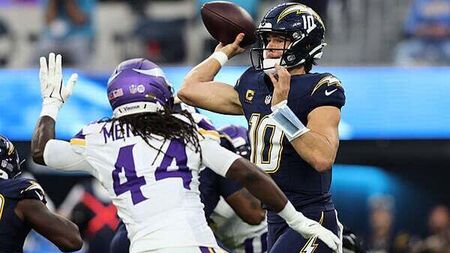 Justin Herbert leads Los Angeles Chargers to big win over Minnesota Vikings