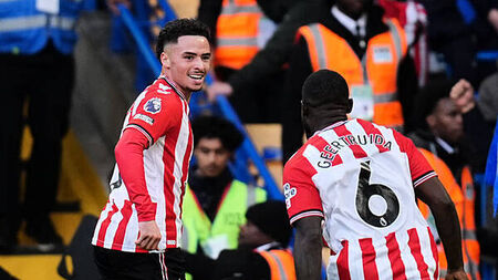 Chemsdine Talbi late strike edges Sunderland to victory at Chelsea