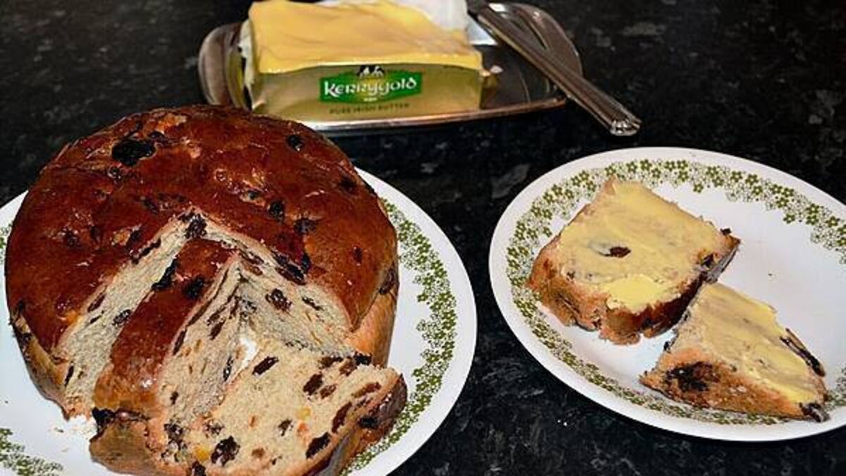 The history of Barmbrack and an easy recipe for Halloween
