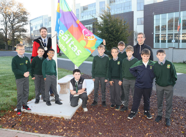  Metropolitan Mayor of Waterford Cllr. Adam Wyse, annual school visits and is pictured with the student council at Scoil Mhuire NS Ferrybank and Principal James Robinson, where the Mayor helped raise the Be Kind Flag. Photo: Joe Evans