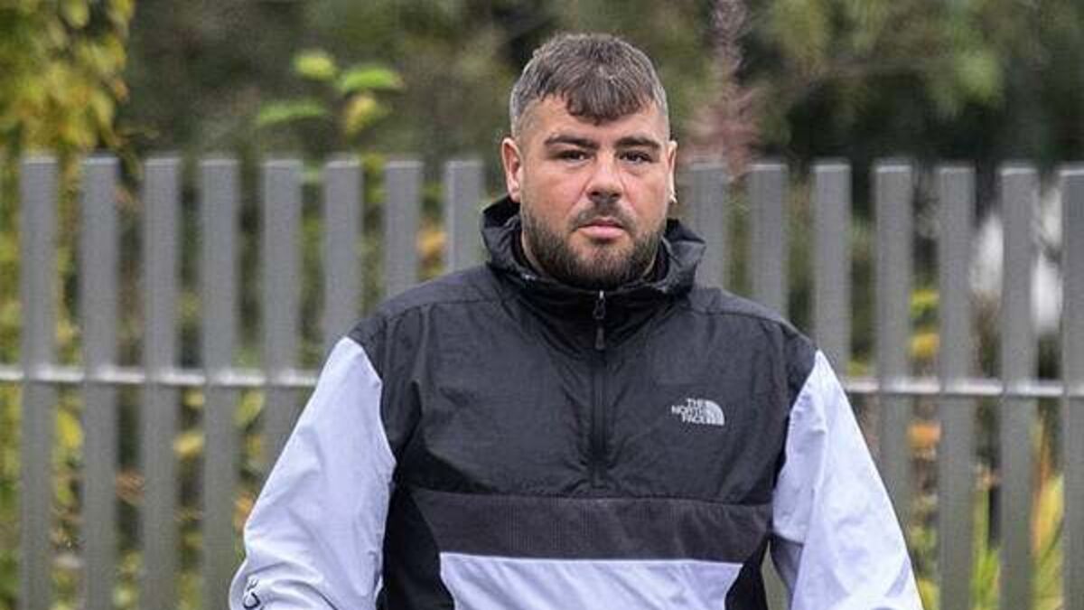 Man pleads guilty to having almost €23,000 of crime cash in his account