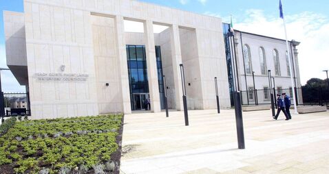 Blade-wielding robber threatened to slit man’s throat in Credit Union