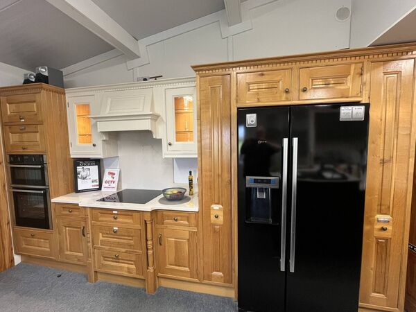 Solid Oak in frame Kitchen Solid Oak in frame Kitchen