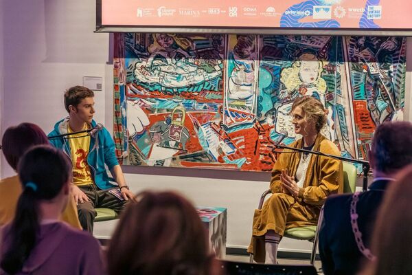 Evan Wemyss in conversation with Kathi Burke. Photo: Amanda Alexander (@lightsensitivephotography)