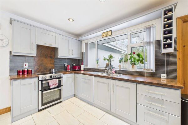 Shanoon, Holy Cross, Butlerstown, Co Waterford Shanoon, Holy Cross, Butlerstown, Co Waterford