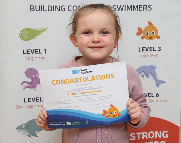  Eabha, who received her Level 3 swimming certificate at Kingfisher.