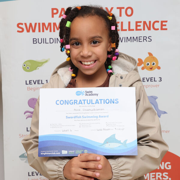 Alice, who received her Level 6 swimming certificate at Kingfisher.