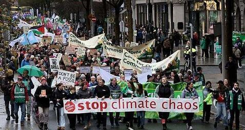 Hundreds take part in climate action march in Dublin