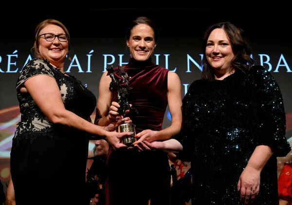 Emma Murray is presented with her All Star award by President of the LGFA Trina Murray and Ard Stiúrthóir TG4 Deirdre Ní Choistín during the TG4 All-Ireland Ladies Football All Stars Awards banquet, in association with Lidl, at the Bonnington Dublin Hotel. Photos: Brendan Moran/Sportsfile