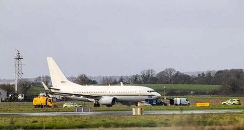 Three people arrested after vehicle enters unauthorised area of Shannon Airport