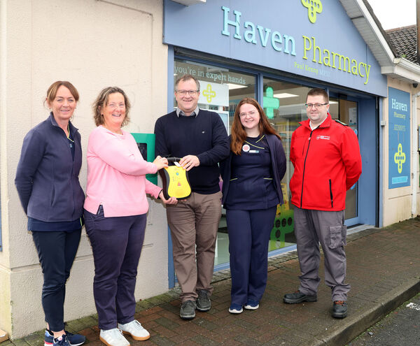  Pictured at Haven Pharmacy, Tramore, where Cllr. Lola O'Sullivan presented a public defibrillator to Paul Kenny and staff Tracey and Erin; and also in picture is Derek O'Brien, Tramore Order of Malta.