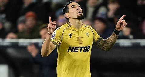 Daniel Munoz scores as Crystal Palace beat struggling Burnley