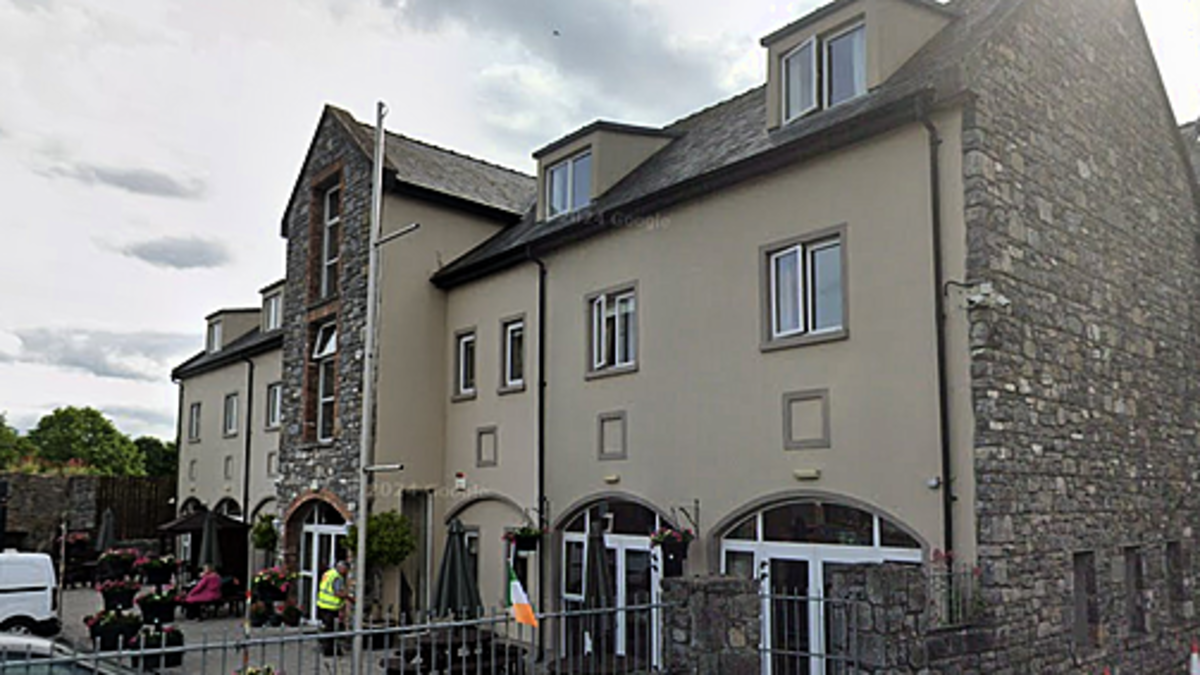 Woman who fell from hotel window on wedding night settles personal injury court action