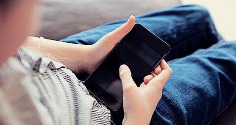 Cabinet to receive update on possibility of banning social media for under-16s