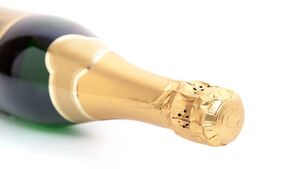 Waterford prosecco thief given second chance