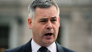 Gardaí told they are ‘expected to’ comply with new roster, Harris says