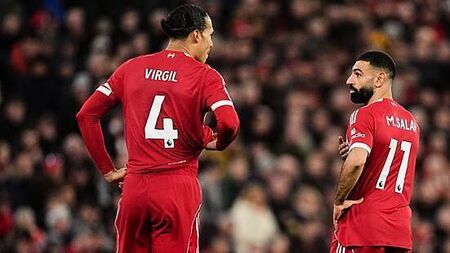 Virgil van Dijk wants ‘very important’ Mohamed Salah to remain at Liverpool
