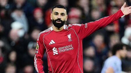 Mohamed Salah should stay at Liverpool for a fitting send-off – Jamie Carragher