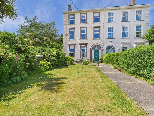 No. 10 Rushmere House