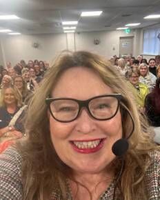 Fiona Stewart Williams will be visiting Waterford on Saturday, January 14, for part of her tour ‘Hello from Heaven’.