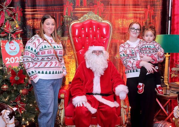 Bausch + Lomb was delighted to welcome employees and their families to the first-ever Santa Experience at the Tower Hotel to mark 45 years in Waterford.