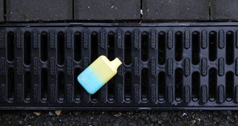 Ban on disposable vapes set, while nicotine pouches circle the drain