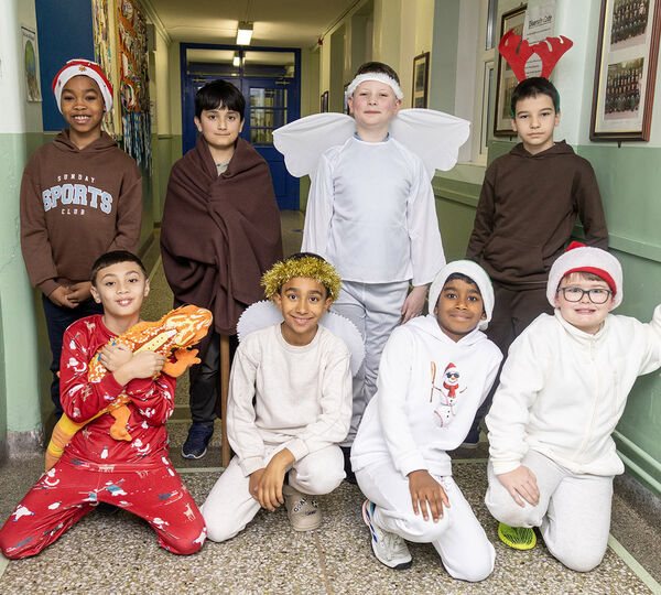 Third class, The Snowmen & Reindeer who performed "Christmas Star Search" during Mount Sion Primary, Christmas Concert. Photo: Joe Evans Third class, The Snowmen & Reindeer who performed "Christmas Star Search" during Mount Sion Primary, Christmas Concert. Photo: Joe Evans
