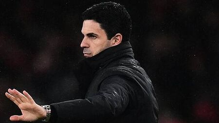 Mikel Arteta defends Gabriel Martinelli after incident with Conor Bradley