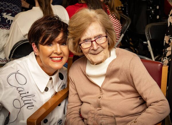 Santa paid a visit to Killure Bridge Nursing Home for their annual Christmas Party. Photo: Joe Evans