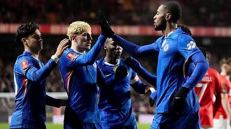 Chelsea kick off Liam Rosenior tenure with five-star display at Charlton