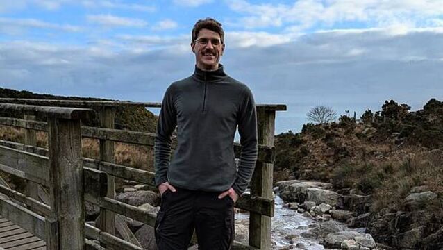 Man walking barefoot from Istanbul to Mayo to raise money for charity