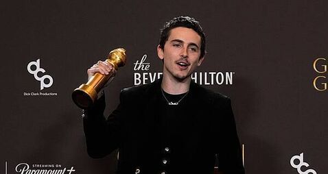 Timothee Chalamet thanks Kylie Jenner in Golden Globes speech